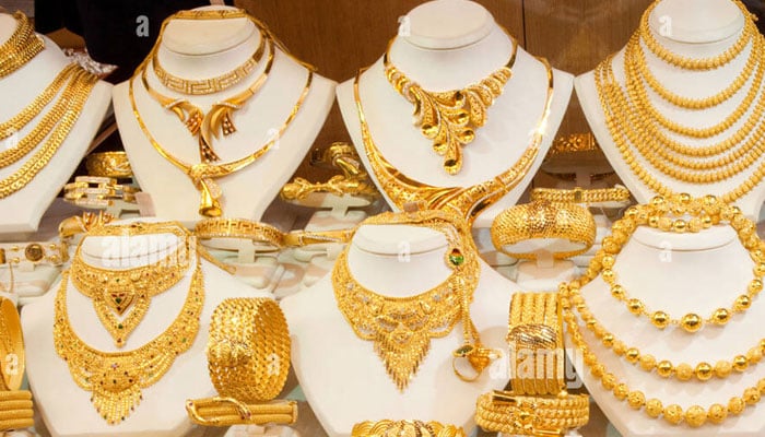 Buyers Vanish as Gold Prices Soar in Kashmir
