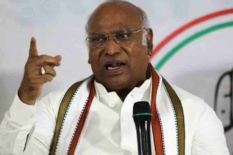 Cong President Kharge to Address Election Rally in Anantnag Today