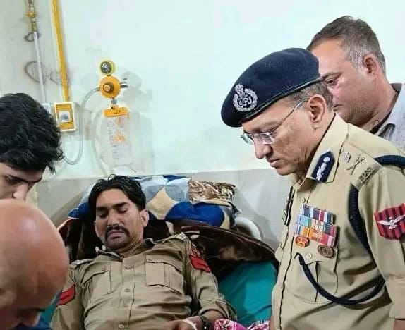 ADGP Jammu Visits GMC Doda; Enquires About Health of Police Personnel Injured in Encounter