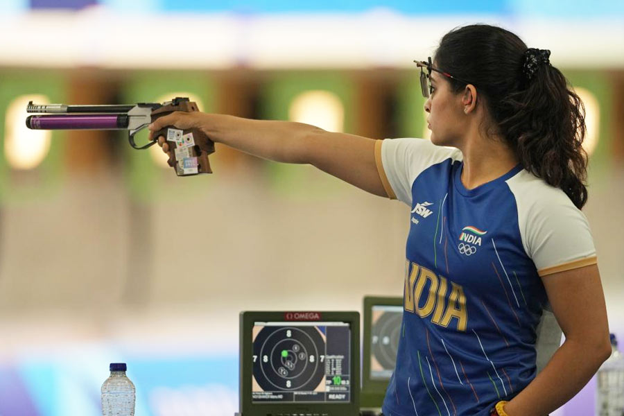 Manu Bhaker Enters Her First Olympic Final; Salvages India’s Underwhelming Day In Shooting