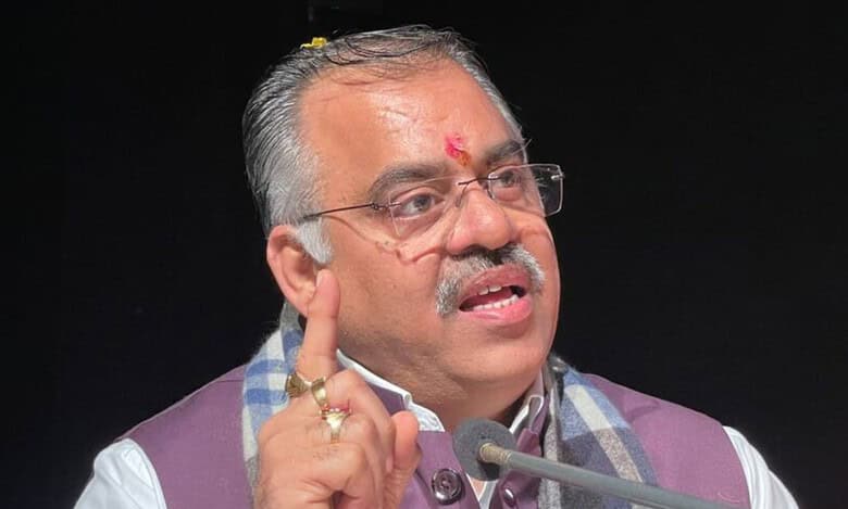 Tarun Chugh Questions Abdullah’s Role as Pak Ambassador or Pak PRO