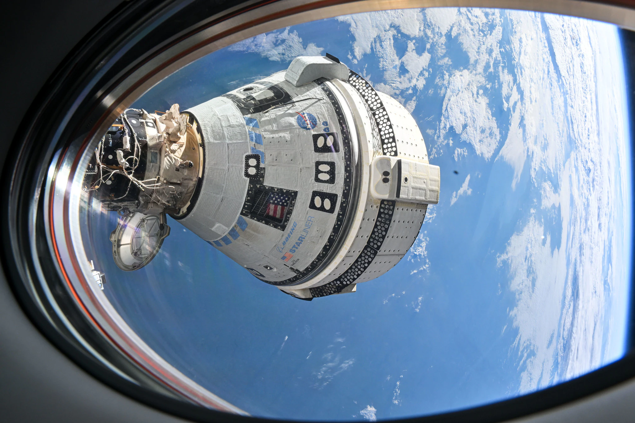 Boeing's Starliner Spaceship Returns To Earth Without Astronauts
